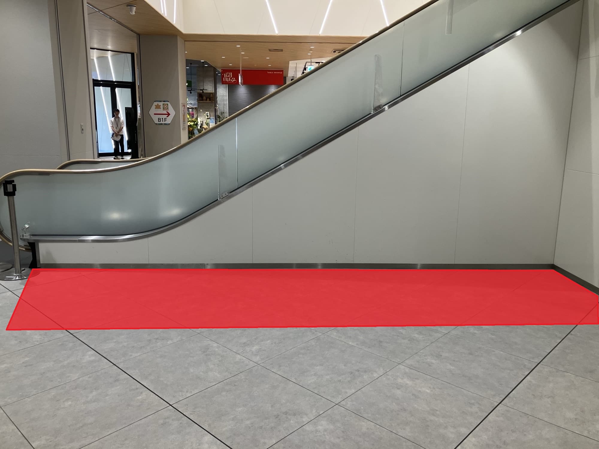 1F南側エスカレーター横 物販、食物販のポップアップストアや販促プロモーションに最適な催事イベントスペース