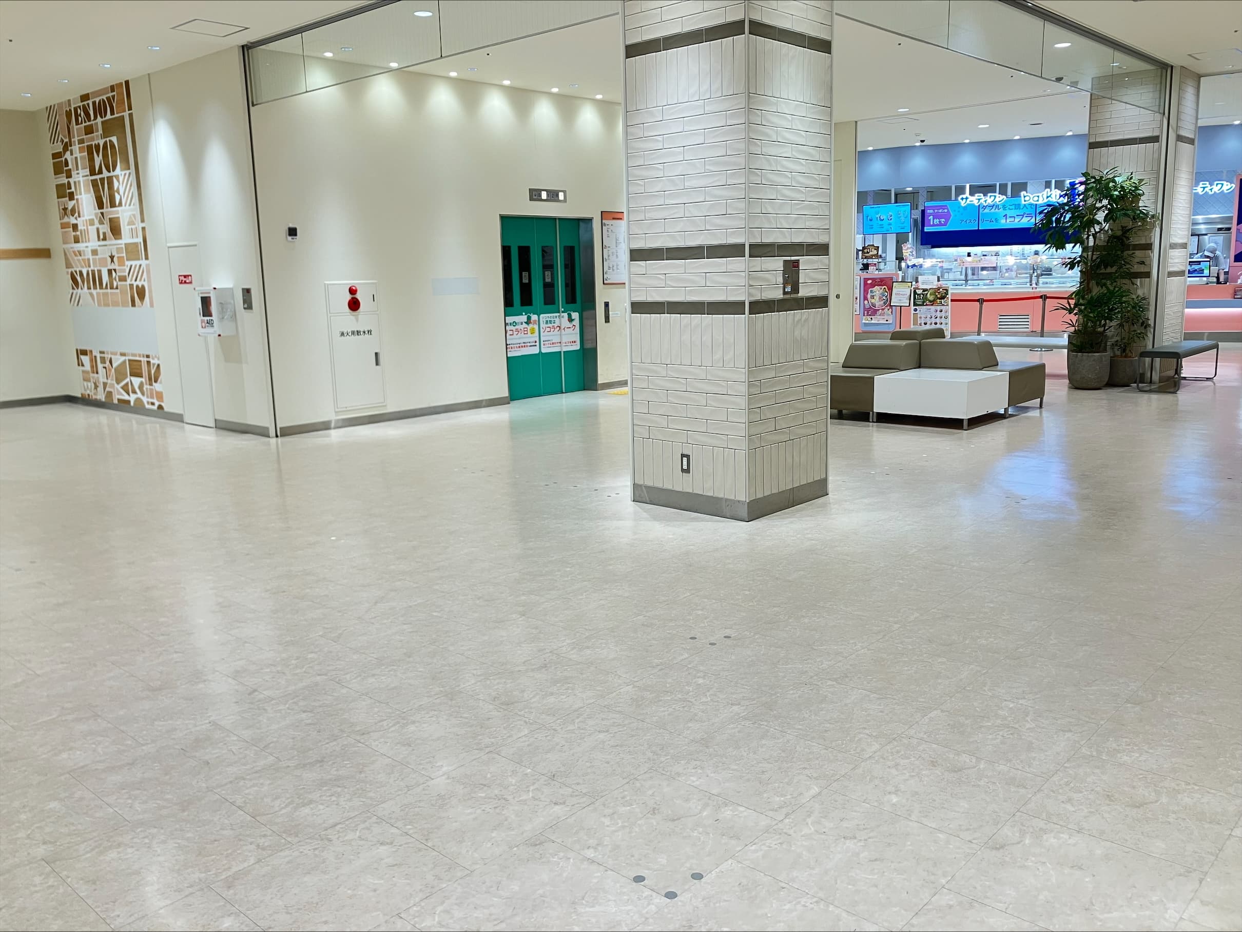 2階エレベーター前 物販、食物販のポップアップストアや販促プロモーションに最適なファミリー向け催事イベントスペース1