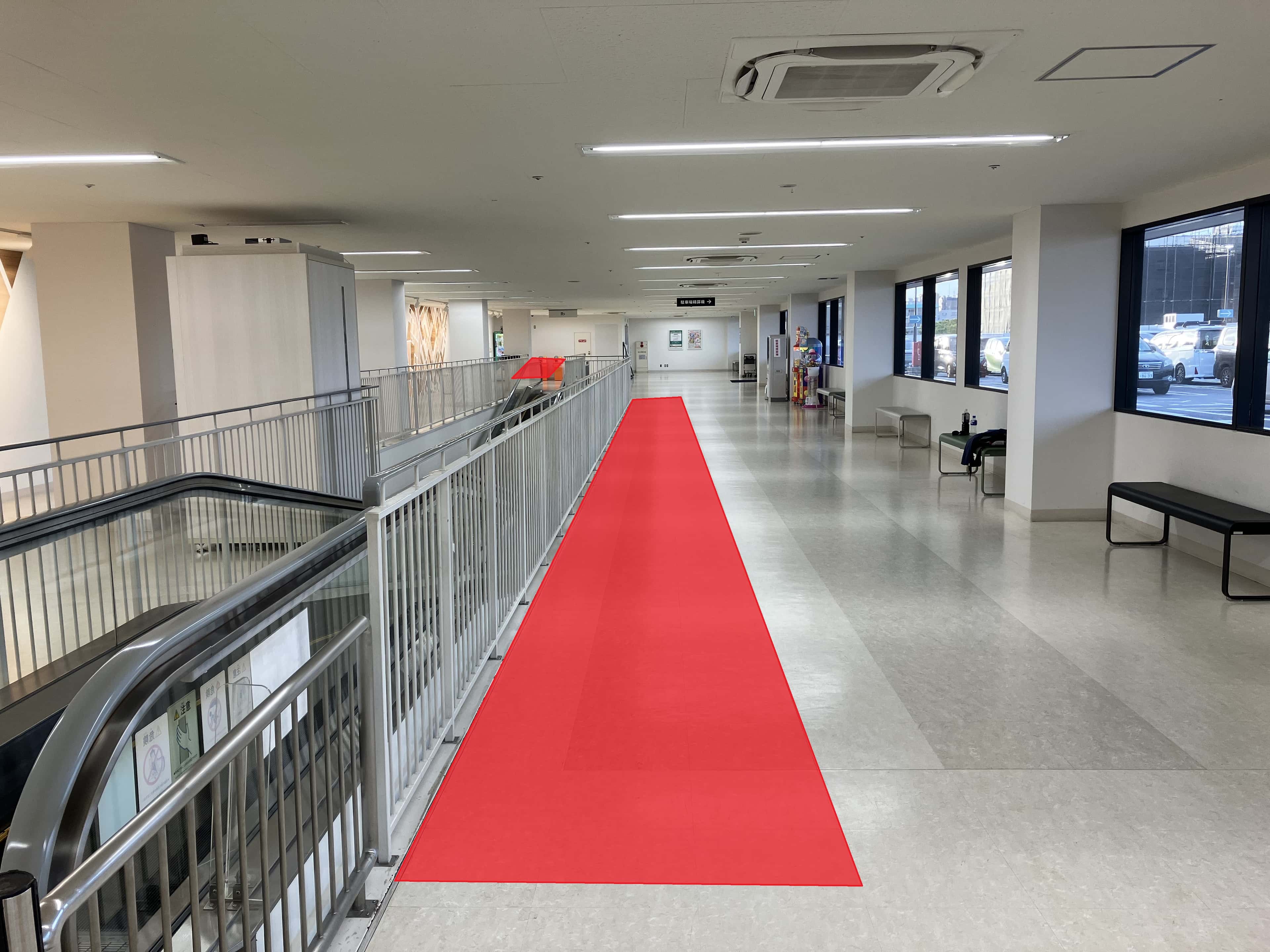 屋上駐車場エントランス・オートスロープ横 物販、食物販のポップアップストアや販促プロモーションに最適な催事イベントスペース