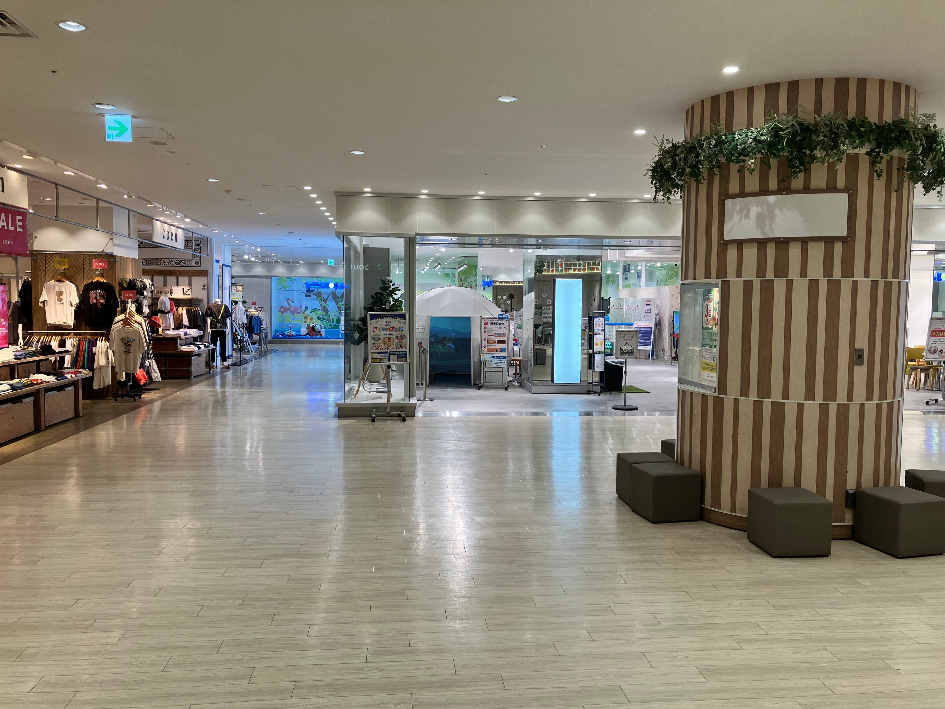 3階ドコモ前 柱周り 物販、食物販のポップアップストアや販促プロモーションに最適な催事イベントスペース2