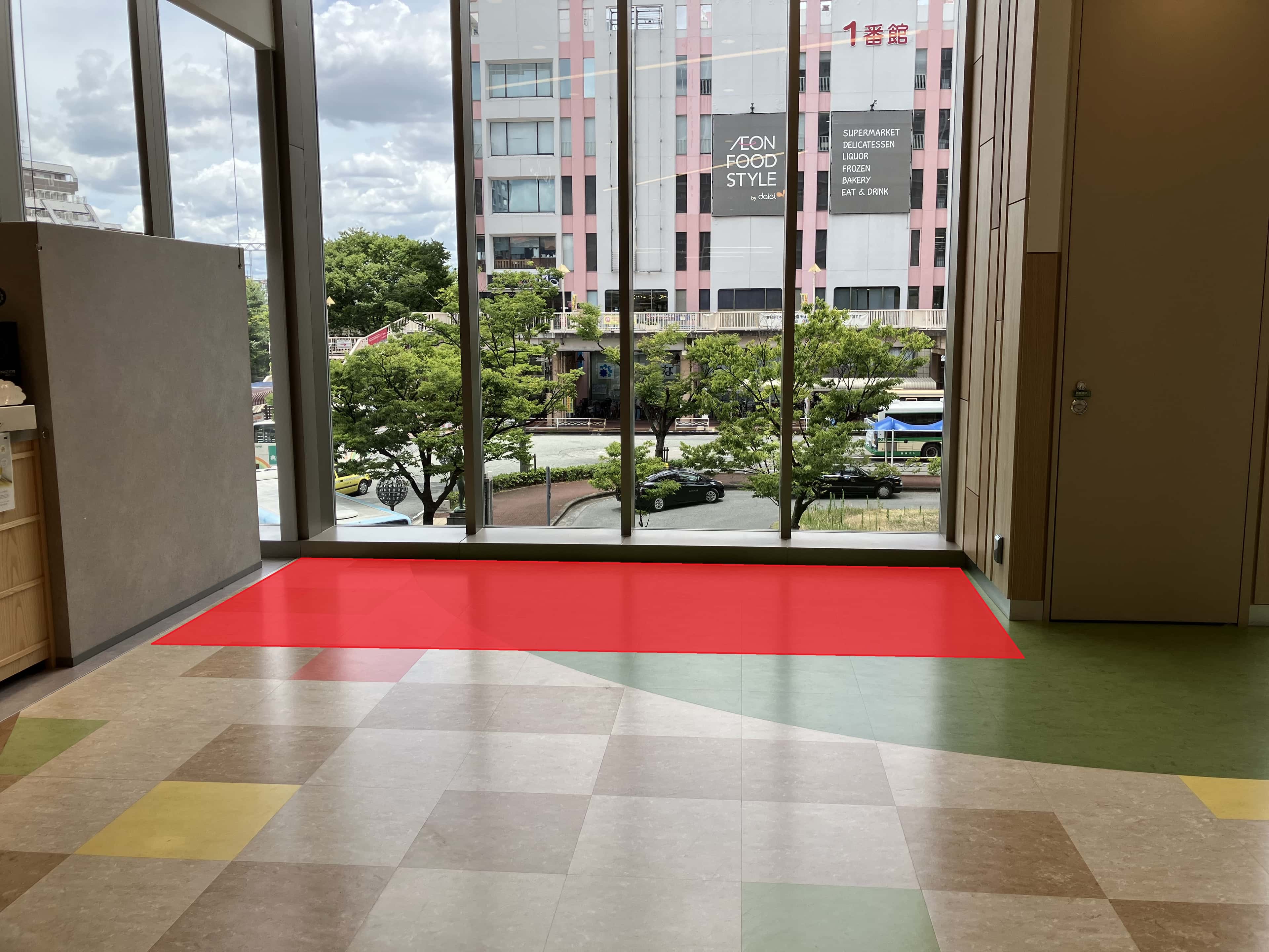 2階下りエスカレーター前 物販、食物販のポップアップストアや販促プロモーションに最適な催事イベントスペース