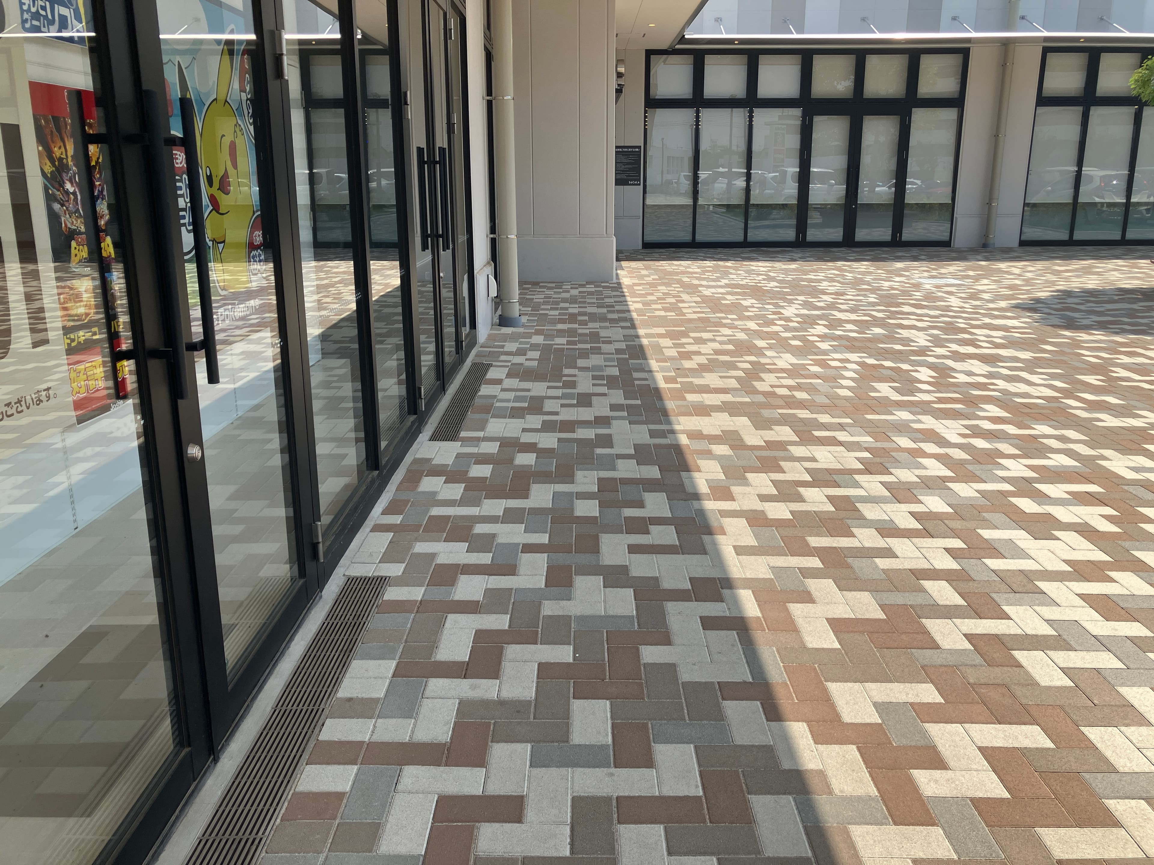 1階屋外(メイン入り口脇) 販促プロモーションに最適な催事イベントスペース1