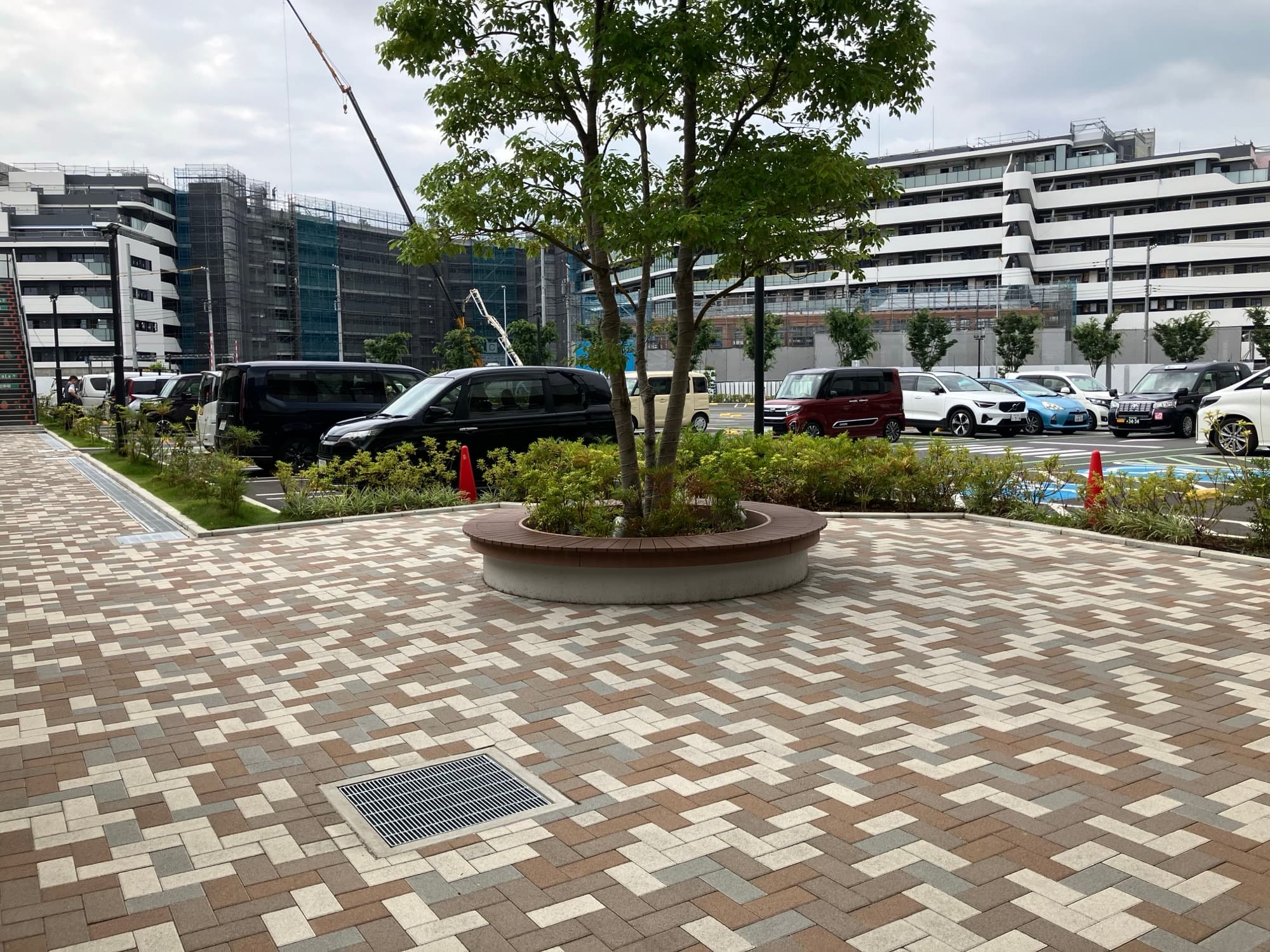 1階屋外(メイン入り口前) 販促プロモーションに最適な催事イベントスペース1